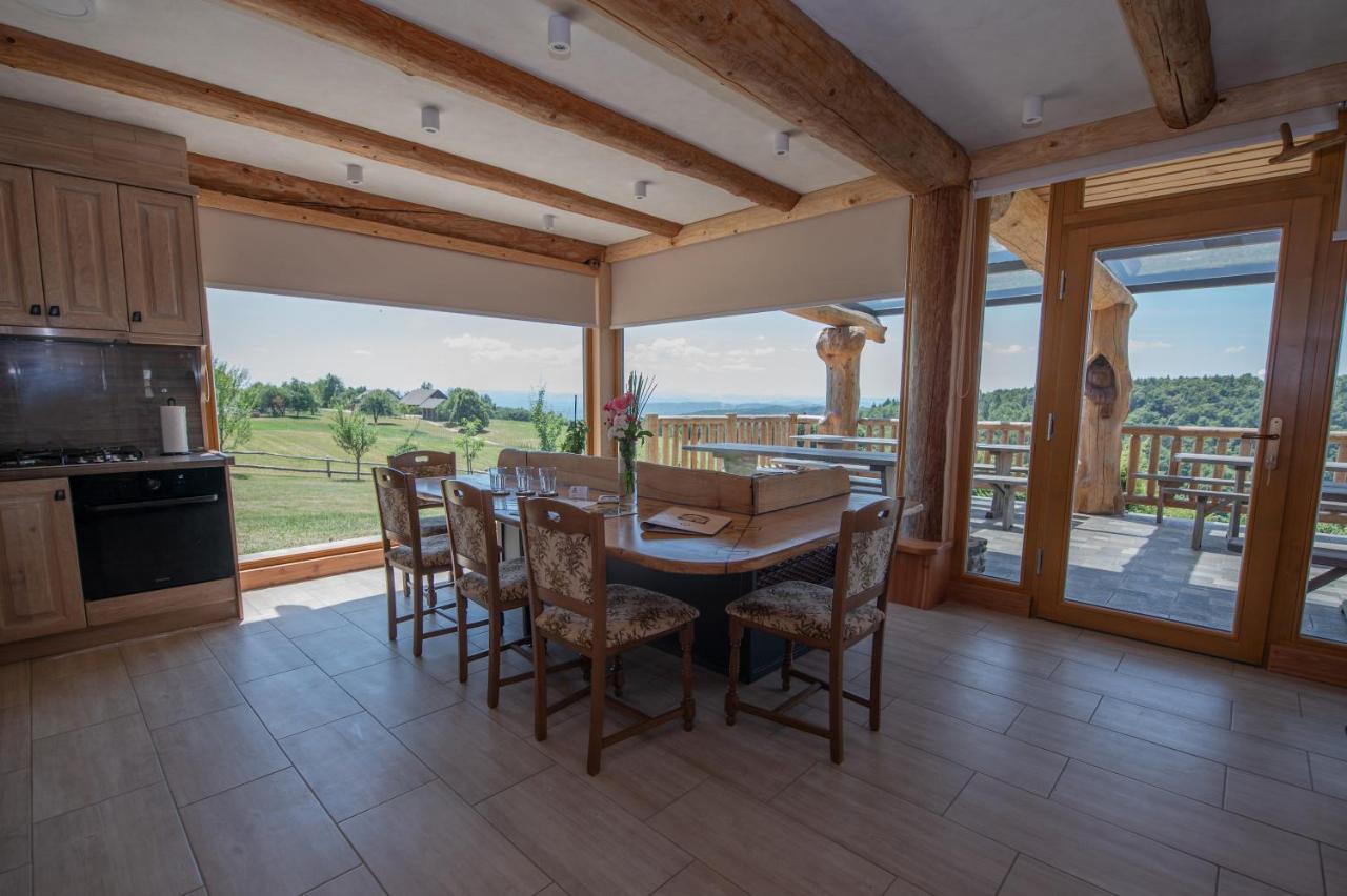 Holiday Home Ernest Zelezni With Hot Tub Ivancna Gorica Εξωτερικό φωτογραφία