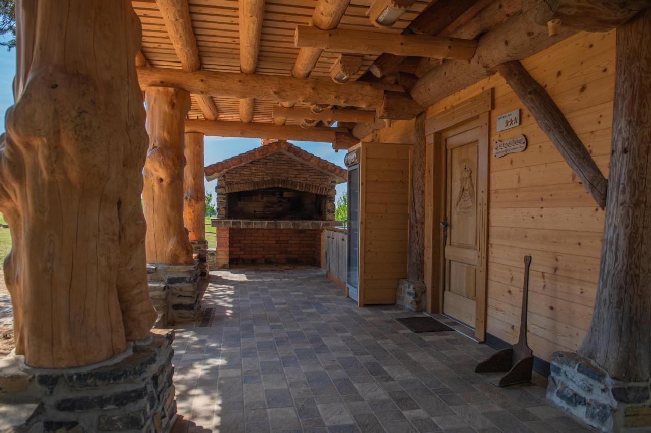 Holiday Home Ernest Zelezni With Hot Tub Ivancna Gorica Εξωτερικό φωτογραφία