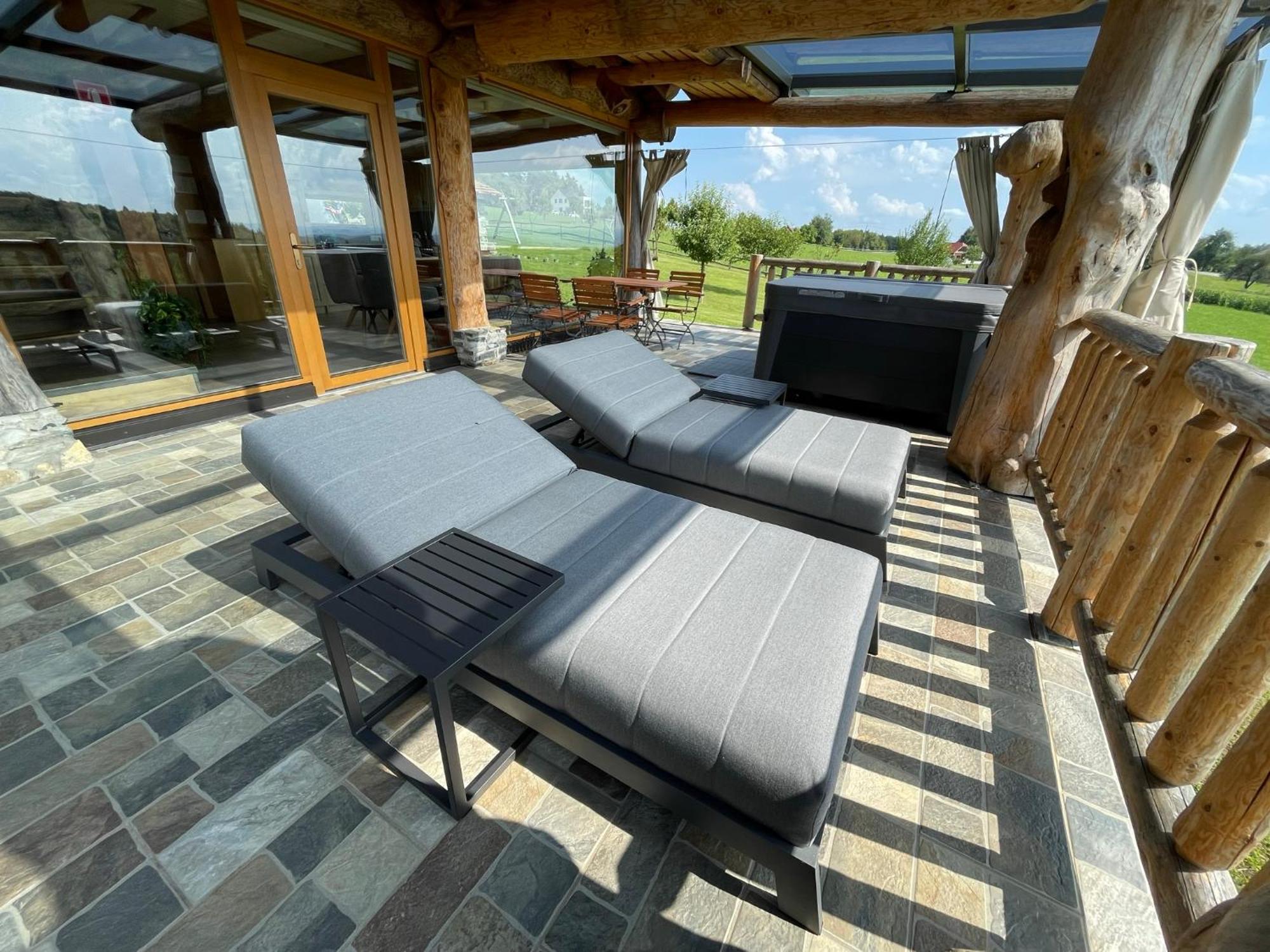 Holiday Home Ernest Zelezni With Hot Tub Ivancna Gorica Εξωτερικό φωτογραφία